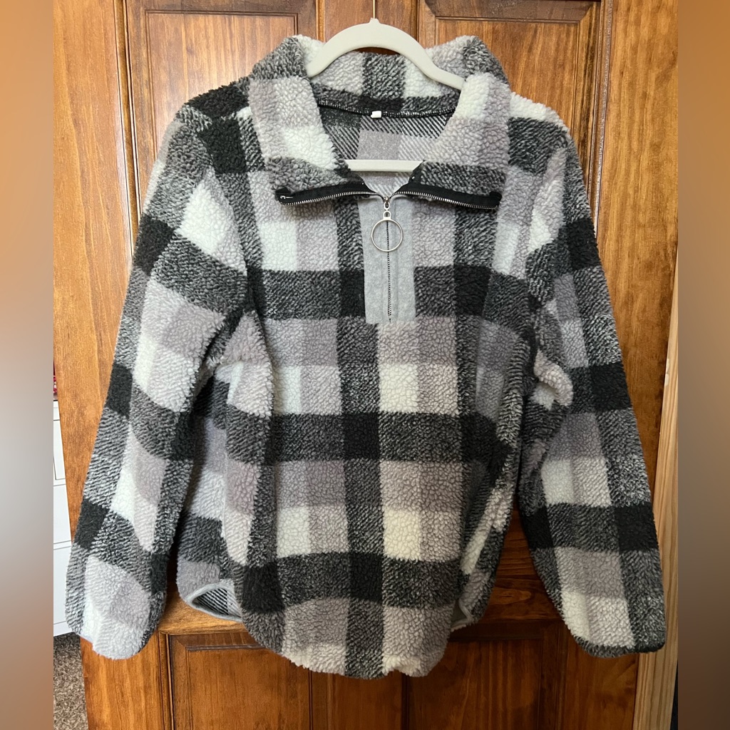 Checkerboard Pattern Pullover Quarter-Zip
